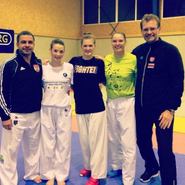 Første treningsdag i Østerrike, tre karate økter med god kvalitet hvor Bettina (i midten) blant annet har trent med Østerrikes beste Bettina Plank (-50kg) og Alisa Bushinger (-68kg) som også skal til Baku.