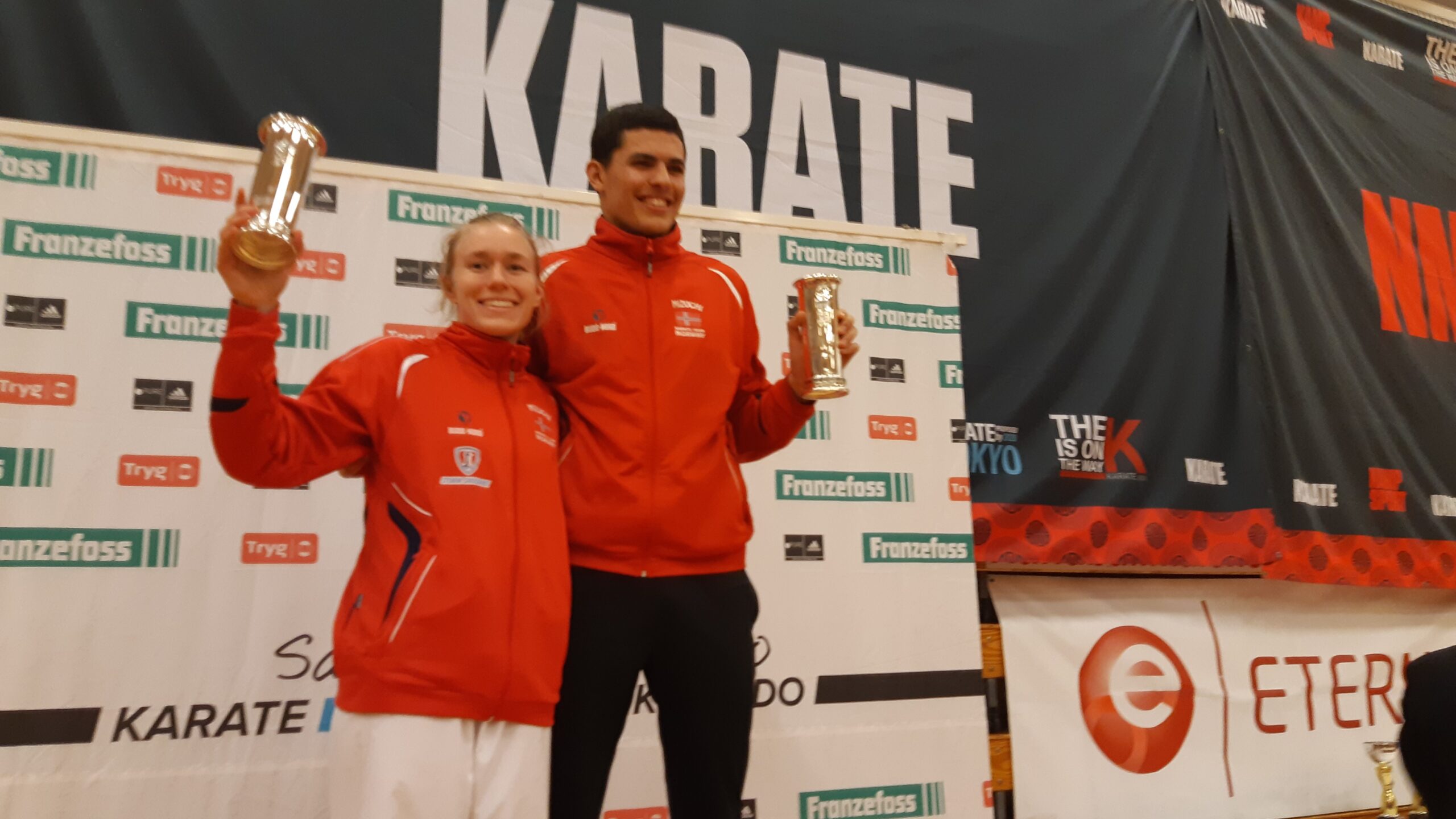 Kongepokaler til Gitte Brunstad og Ismail Bellemkhannate