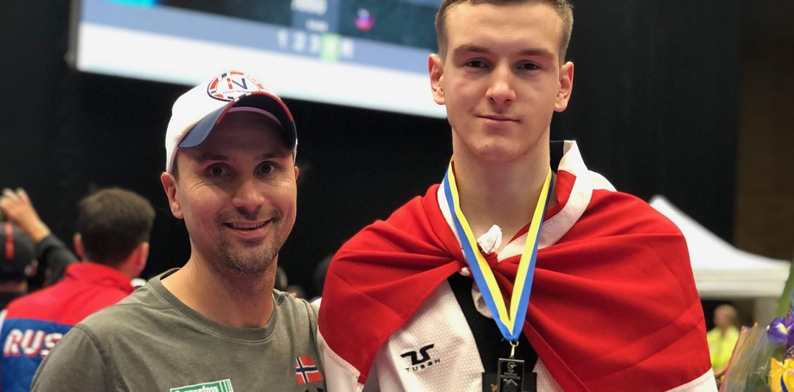 Sølv til Milos Pilipovic (18) i U21-EM i taekwondo - thumbnail