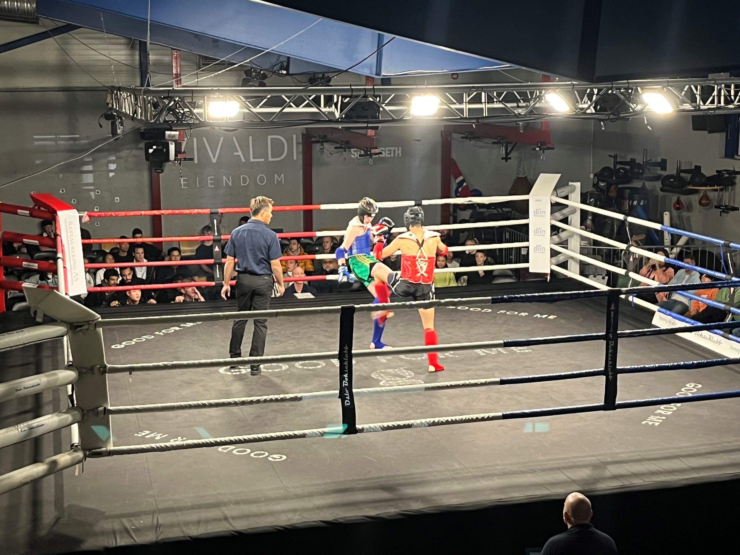 Fantastisk stemning under NM i muay thai