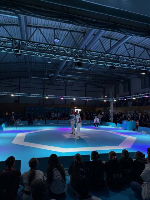 Tusen takk for et fantastisk NM i Taekwondo 2026🏆🇳🇴
Gratulerer til alle utøvere for en flott innsats, og til alle utøvere som stakk av med priser!
Tuva Hatlen Kjødnes fra Oslo taekwondoklubb fikk tildelt årets kongepokal på Tøyen for kvinner🏆
Abrahman El Moutaouakkel fra Grorud Taekwondoklubb fikk tildelt årets kongepokal for menn🏆